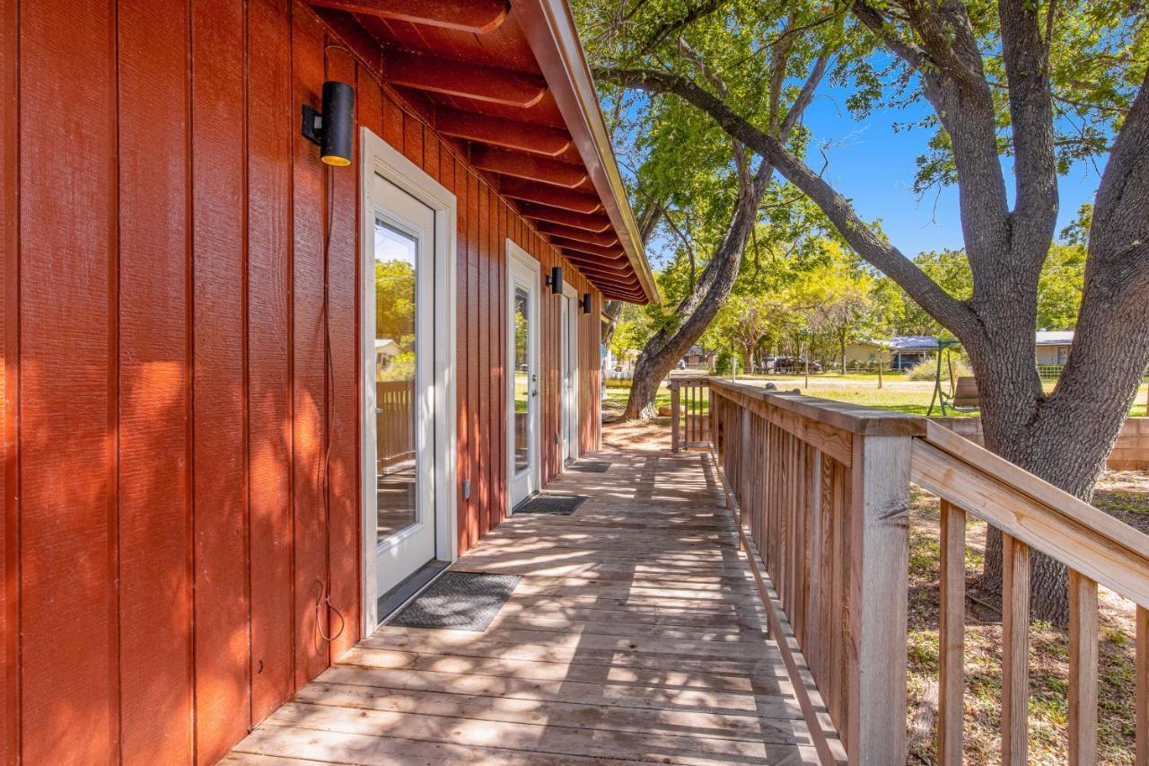 Beckers Point Lake Houses Kingsland Exterior photo